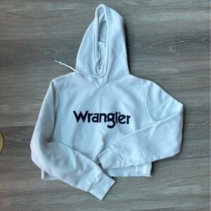 Wrangler Cropped White Hoodie with Raw Edge